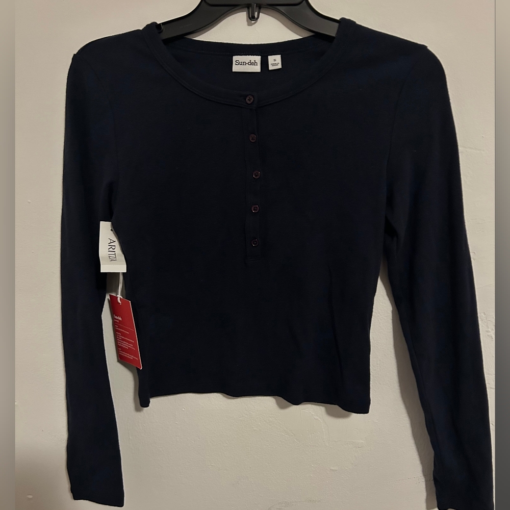 Aritzia Sundeh Drew Long Sleeve Buttoned Top Navy Marine